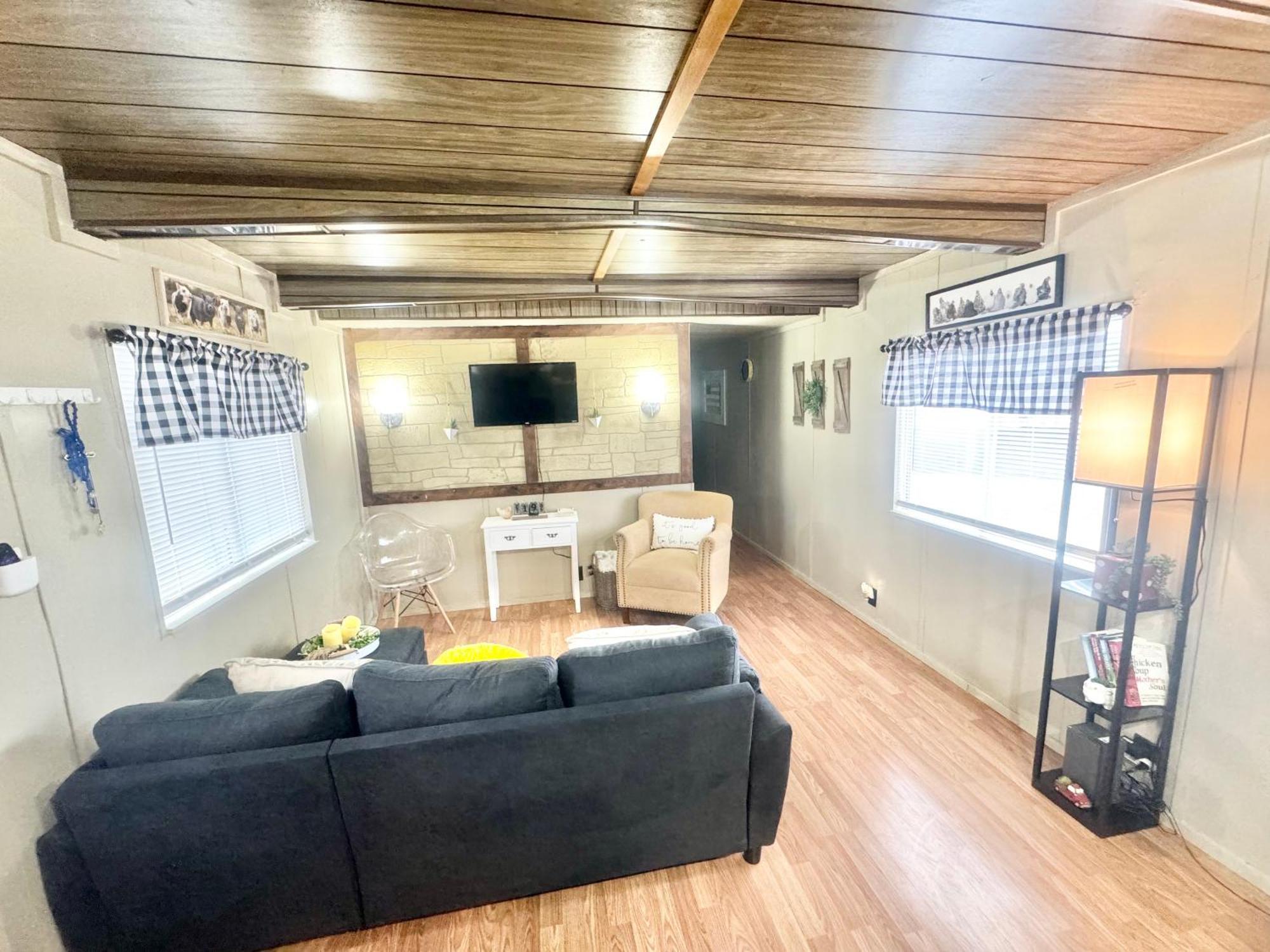 Holiday home San Angelo Haven-mins To Dtown Bandera
